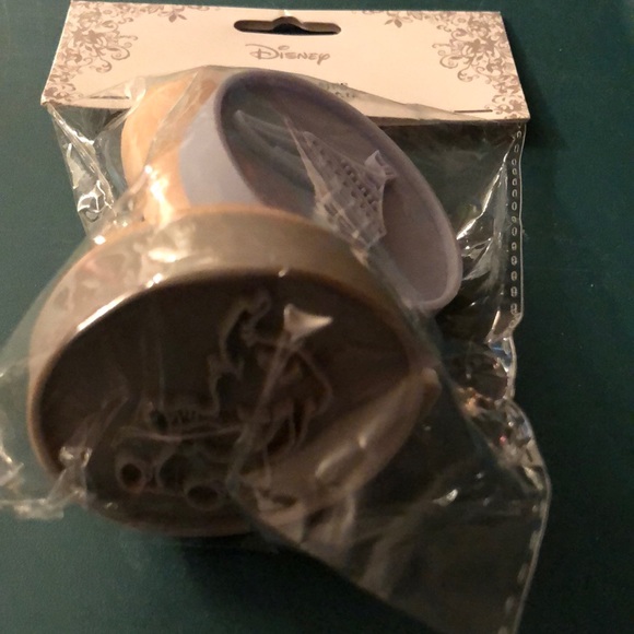 Disney- Dumbo Cookie Stamps - Picture 2 of 3